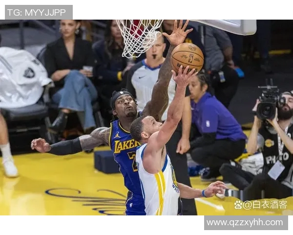 篮网与湖人深圳对决精彩回顾及比分分析